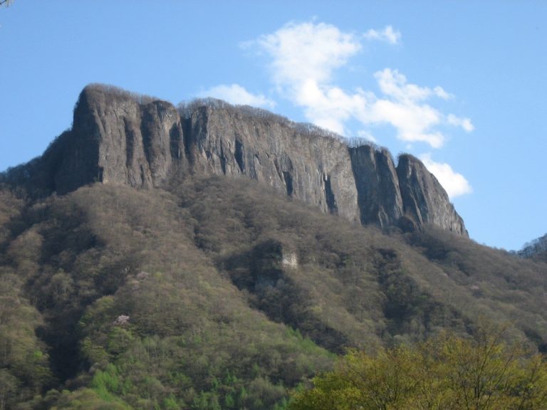 Mt. Arafune (Tomoiwa cliff)