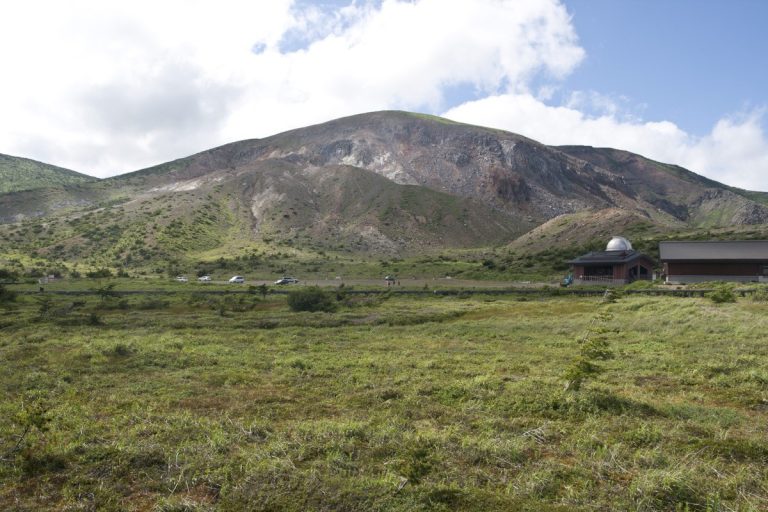 Mount Issaikyō and Goshikinuma