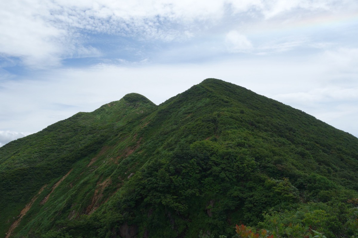 The sharp triangular peak of Mt. Iwaigame seen from near Ichinoto