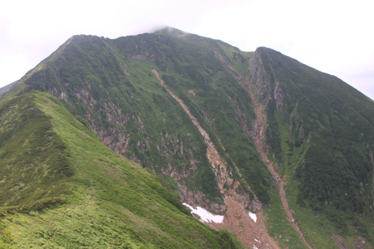 Mt. Kamuiekuuchikaushi in the Hidaka Mountains