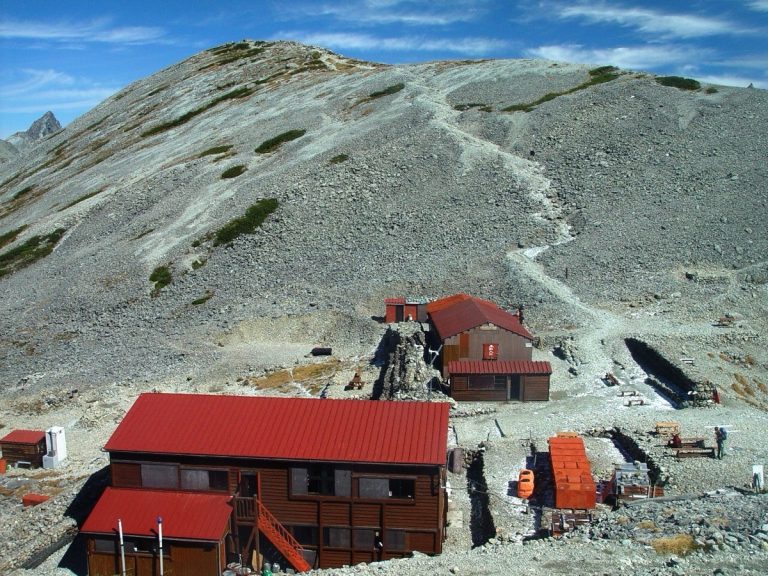 Mt. Minami and the Minamidake hut