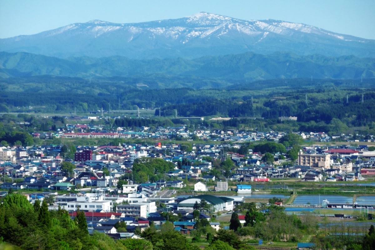 Mt. Moriyoshi seen from Takanosu